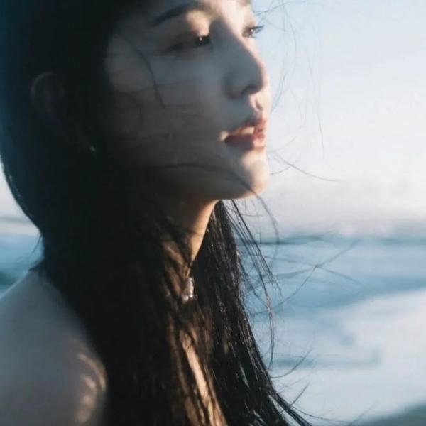 小鱼莉莉